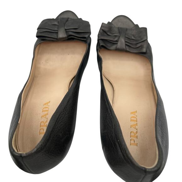 Prada Womens Size 38.5 US 7.5 Leather Heels Gunmetal Peep Hole Toe Made in Italy - Picture 14 of 16
